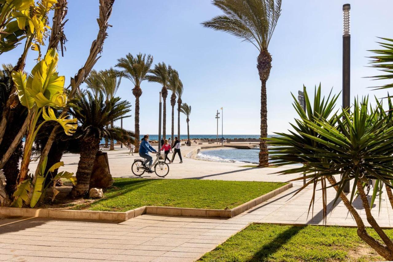 Cozy Appartment Torrevieja At Irina Exteriör bild