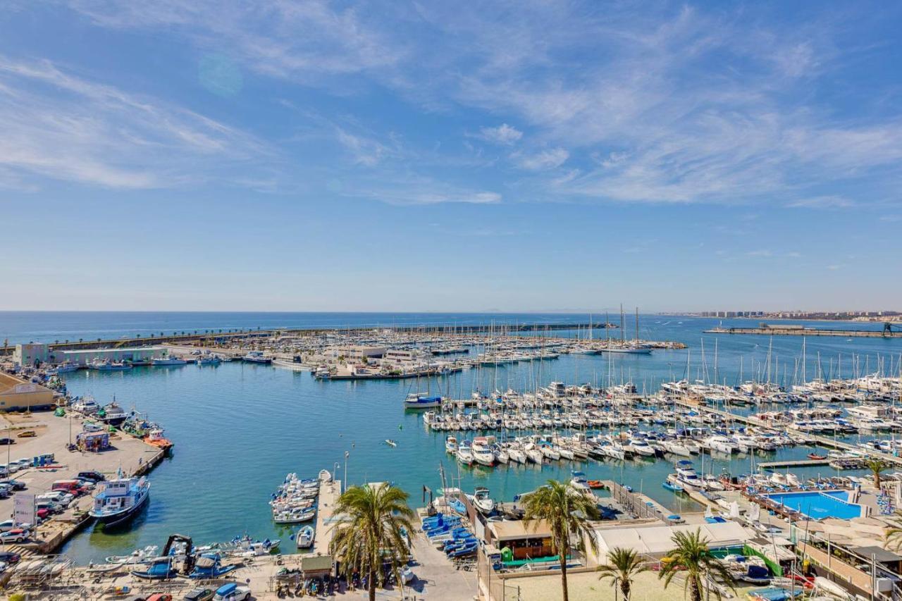 Cozy Appartment Torrevieja At Irina Exteriör bild